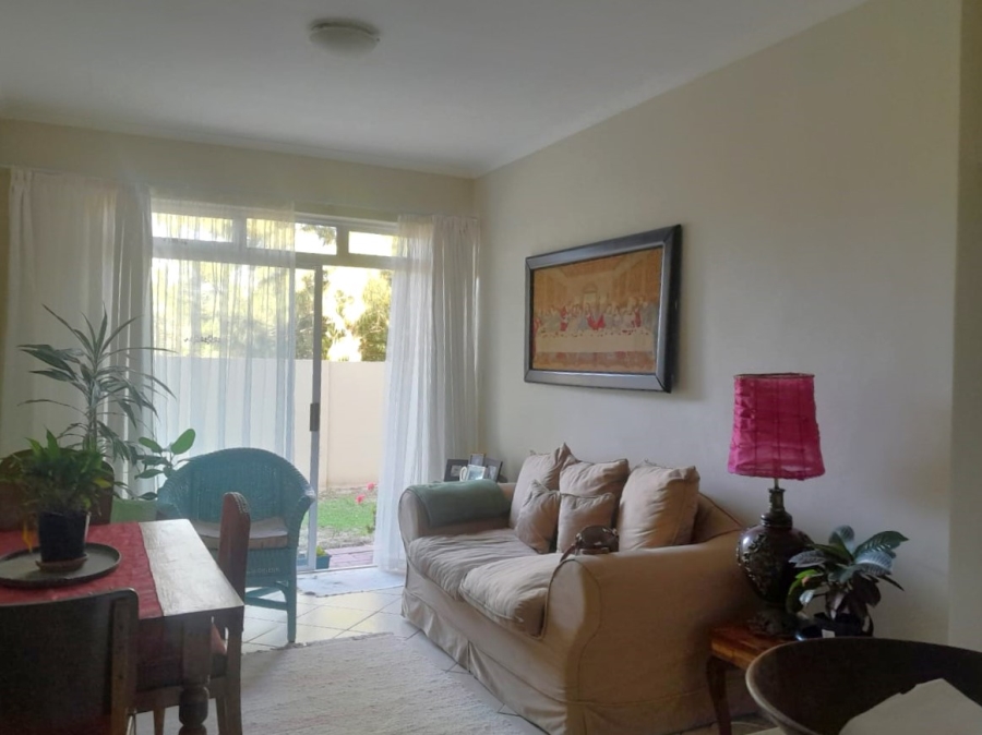 2 Bedroom Property for Sale in Whispering Pines Western Cape